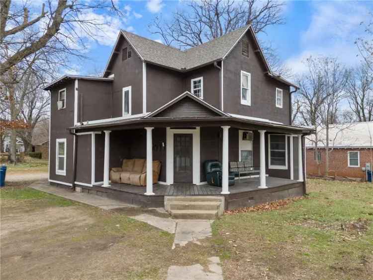 House For Sale in 622, South Wright Street, Siloam Springs, Arkansas