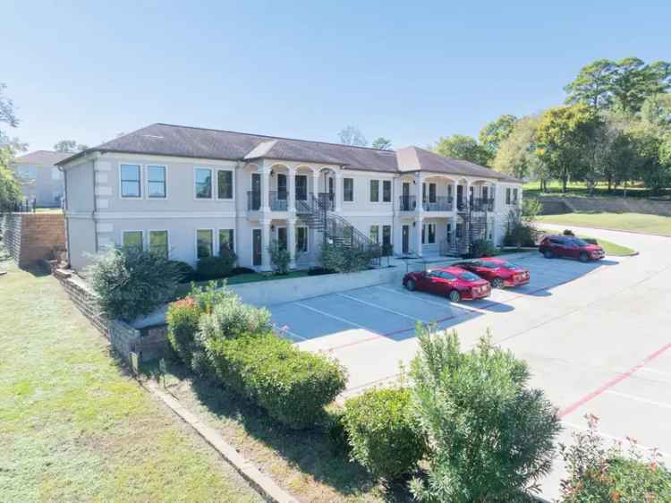 Lakefront Apartment Rent in Conroe TX with Stunning Views