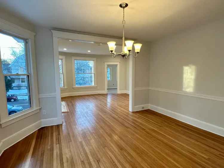 Rent Spacious 3 Bedroom Apartment Unit in Westville New Haven