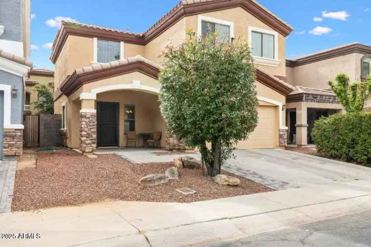 Buy House in Gated Community with 4 Bedrooms in Excellent Neighborhood