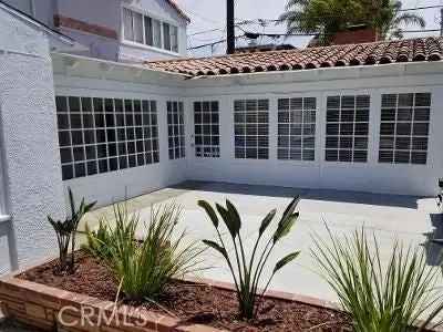 House For Sale in 76, 61st Place, Long Beach, California