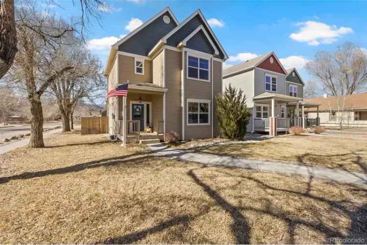 House For Sale in 2504, Wood Avenue, Colorado Springs, Colorado