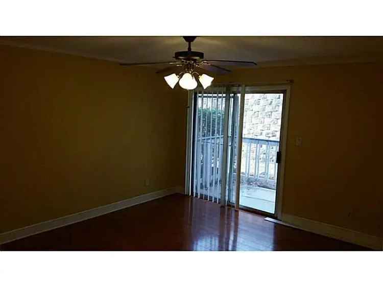 Condo for Rent in Sandy Springs with Modern Amenities and Comfort