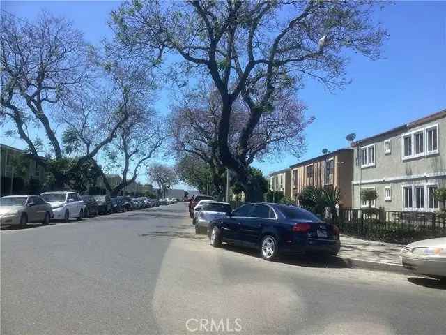 House For Sale in 1426, South Minnie Street, Santa Ana, California