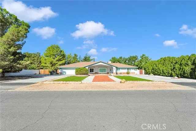 House For Sale in 13346, Shawnee Road, Apple Valley, California