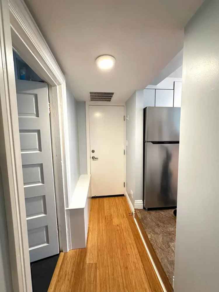 Junior 1 Bedroom Apartment for Rent in Castro Neighborhood