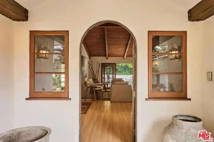 House For Sale in 3268, Serra Road, Malibu, California