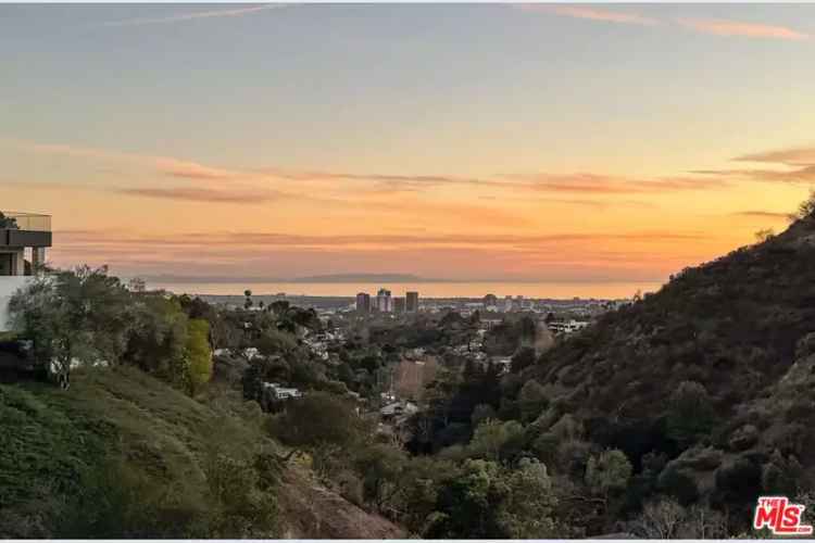 House For Sale in 1037, Stradella Road, Los Angeles, California