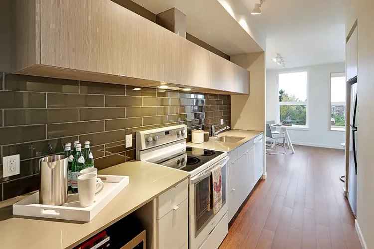 Rent Apartments in Capitol Hill with Modern Design and Scenic Views