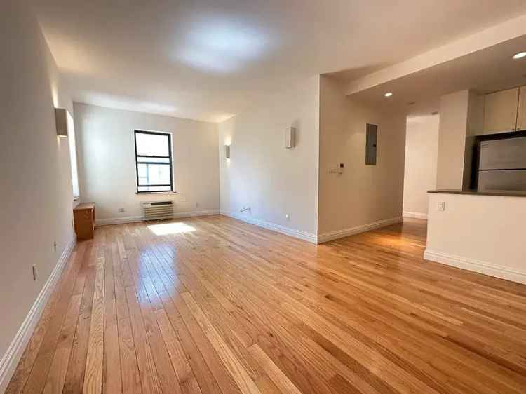 Rent 2 Bedroom Apartment in East Harlem with Corner Views and Elevator