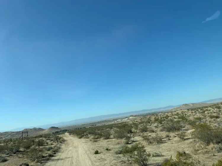 Land For Sale in Rosamond, California