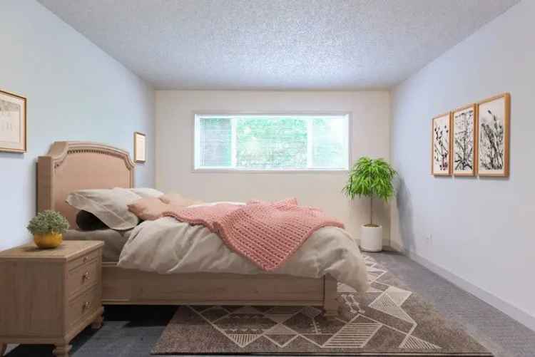 Rent 1 Bedroom Apartment in Portland with Free Rent and Amenities