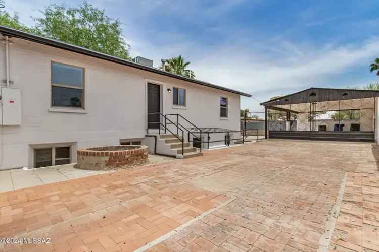 Buy Unique 2 Story 4 Bed Home Near U of A with Spacious Yard and Modern Amenities