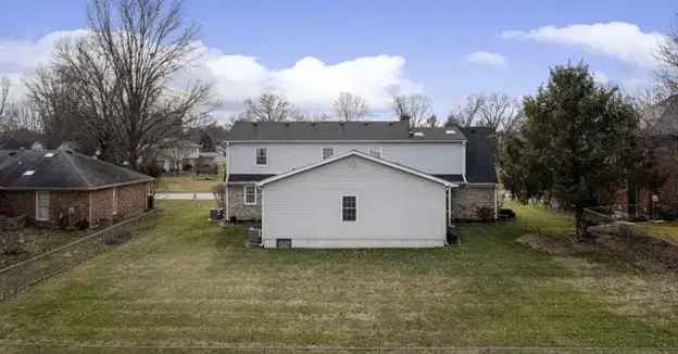 Home for Rent Gorgeous 4 Bedroom House with 3 Baths in Jeffersonville