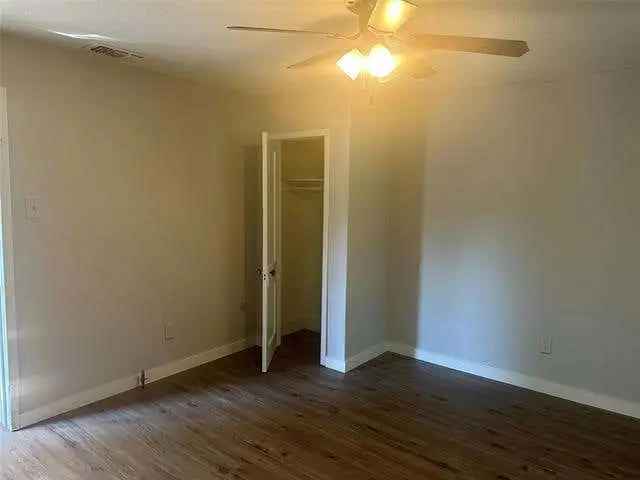 Rent Cozy 2 Bedroom House in Abilene with Updated Bathroom and Carport