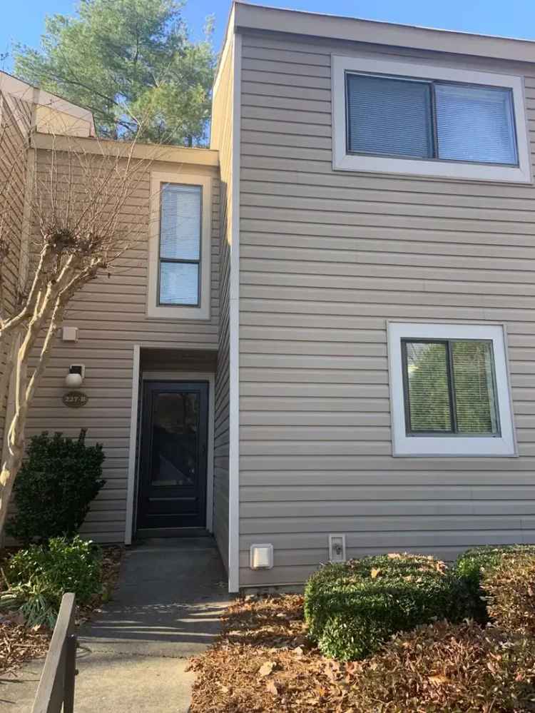 Rent Townhome in West Lake with Pool and Tennis Courts