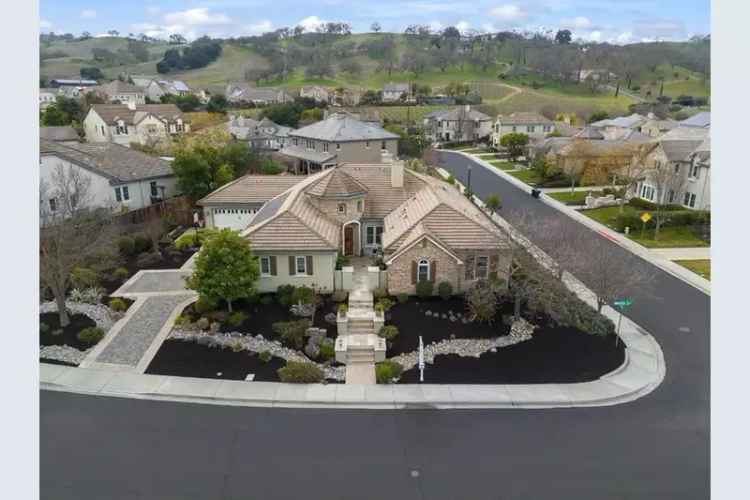 Buy Dream House with Pool and Solar in Pleasanton