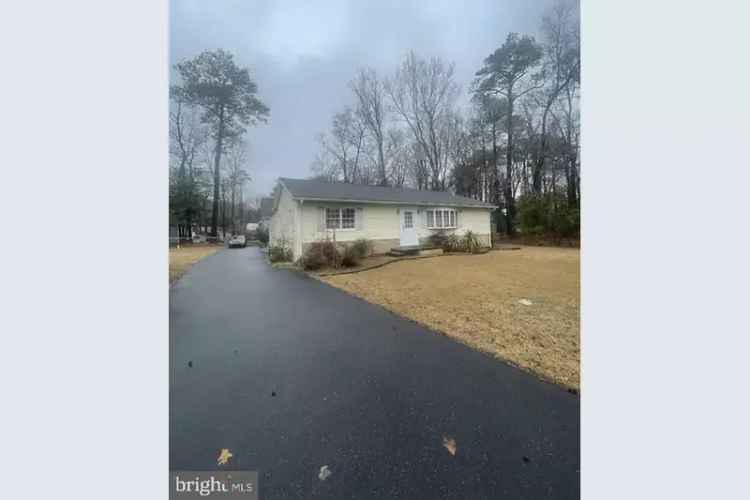 House For Sale in Dagsboro, Delaware