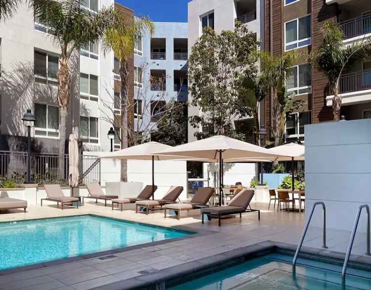 Rent Apartments in Huntington Beach with Stylish Amenities and Versatile Plans