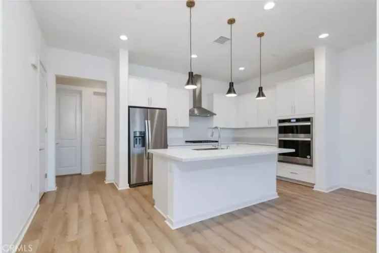 Rent Brand New Home in Solis Park Irvine with Modern Features