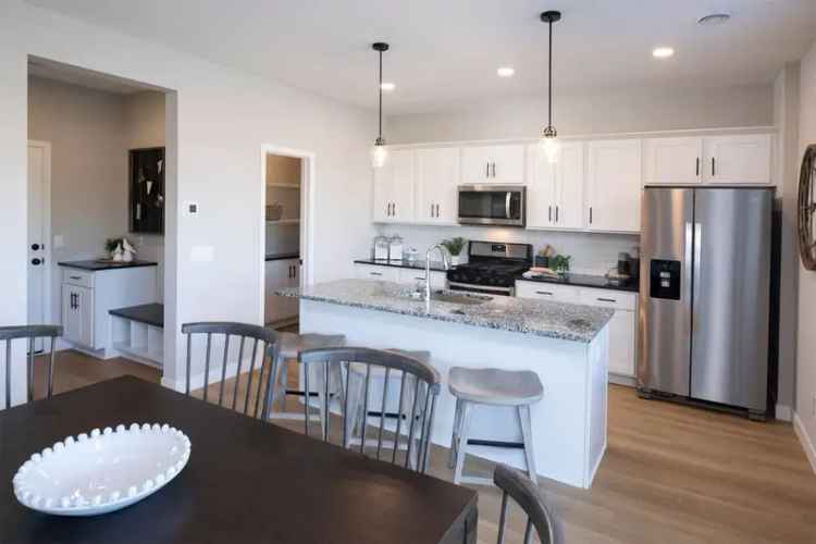 Luxury Apartments for Rent in Albertville with Pool and Dog Park