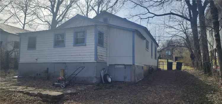 House For Sale in Shinnston, West Virginia