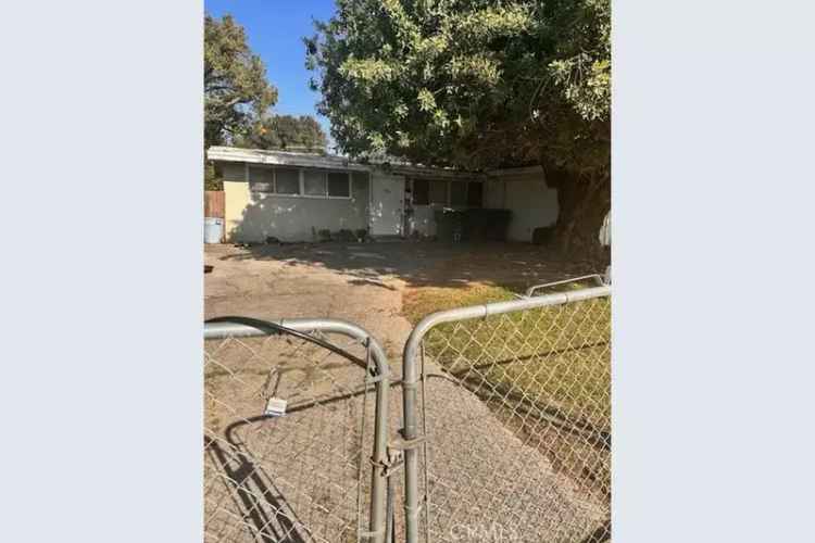 Invest in a Fixer Upper House in Riverside with Huge Backyard