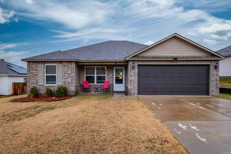 House For Sale in Sherwood, Arkansas