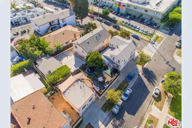 Own This Duplex Income Property in Sought After Silver Lake/Echo Park