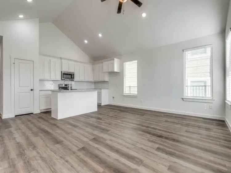 Rent a Modern 3 Bedroom Duplex in Denison TX with Stylish Features